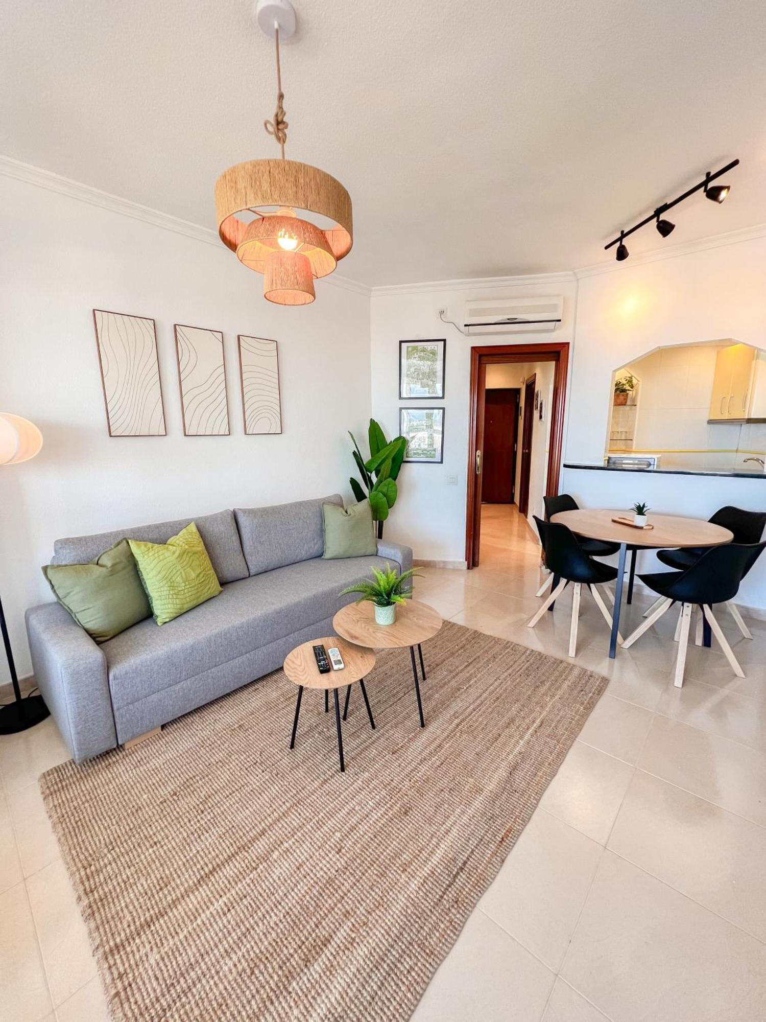 Cozy Flat With Sea Views La Torre Apartment Torremolinos Exterior photo
