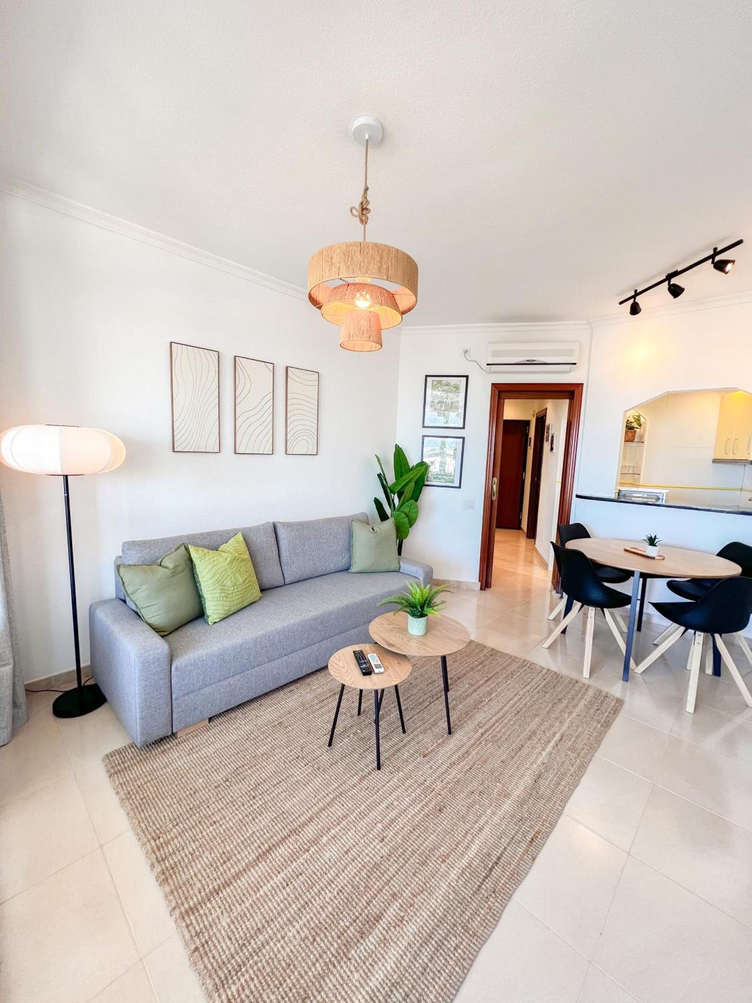 Cozy Flat With Sea Views La Torre Apartment Torremolinos Exterior photo